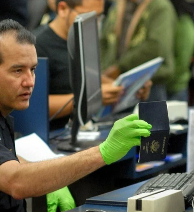 ΗΠΑ: Σε ισχύ από σήμερα η απαγόρευση εισόδου σε πολίτες 12 χωρών - Ποιες είναι 