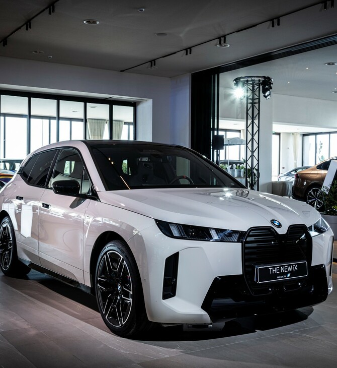 Αποκάλυψη για τη νέα BMW iX στο «The BMW Oikos»