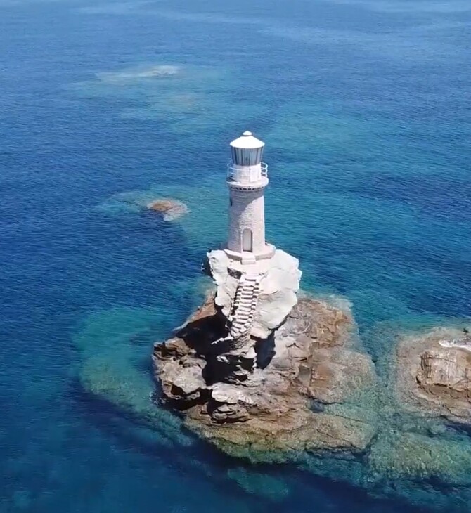 Η Άνδρος ανάμεσα στα μέρη με τους πιο εντυπωσιακούς φάρους του κόσμου