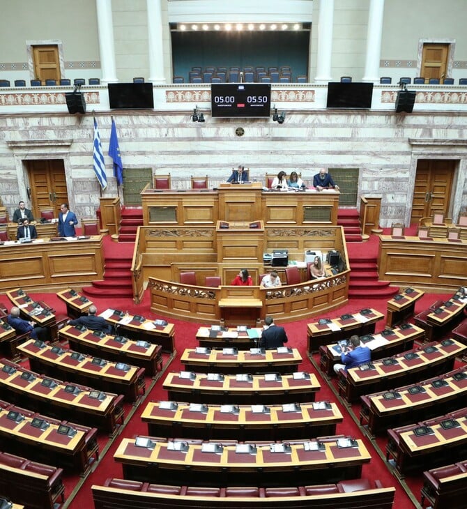 Σπαρτιάτες: Διαλύθηκε και επίσημα η Κοινοβουλευτική τους Ομάδα