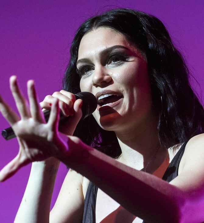 Jessie J: «Η τελευταία συναυλία πριν πάω να νικήσω τον καρκίνο του μαστού»