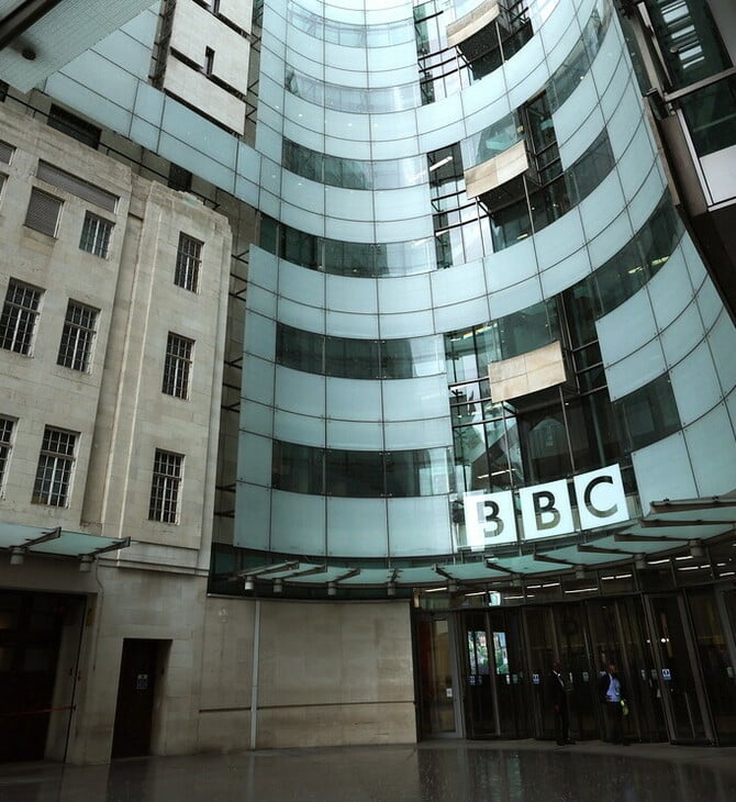 [ΟΧΙ] Το BBC απειλεί με μήνυση την Perplexity για χρήση περιεχομένου χωρίς άδεια