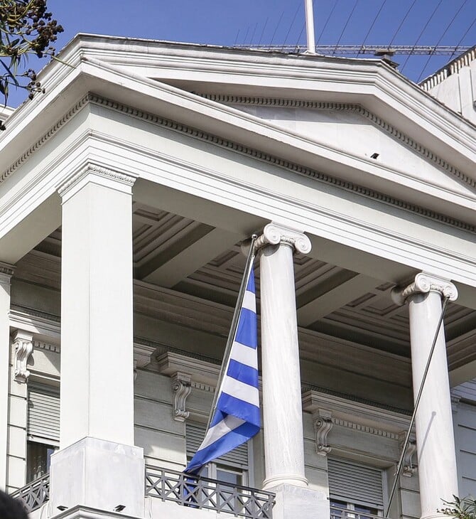 ΥΠΕΞ προς Έλληνες στη Μέση Ανατολή: «Συνιστάται η αποφυγή μη απαραίτητων ταξιδιών στην περιοχή»
