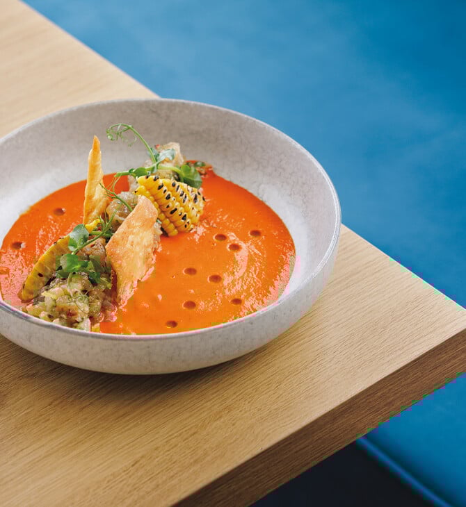 Καλέω Greek Gastronomy: Η ελληνική κουζίνα σε μια μοντέρνα εκδοχή με θέα τη μαρίνα Λαυρίου
