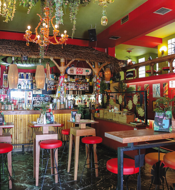 Tiki bar: Εξωτικά vibes που αλλάζουν το καλοκαίρι στην Αθήνα