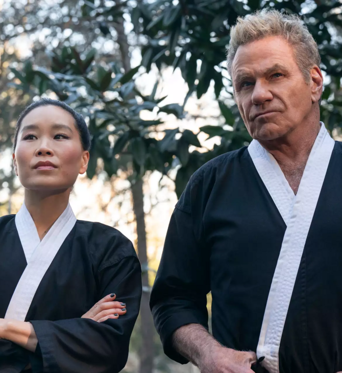 Ο «Τζον» του Cobra Kai δάγκωσε τη συμπρωταγωνίστριά του - Το βίντεο της αστυνομίας