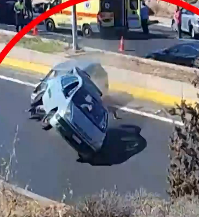Κρήτη: Διπλό τροχαίο στον ΒΟΑΚ - Συγκρούστηκαν «χαζεύοντας» τρακάρισμα στο αντίθετο ρεύμα