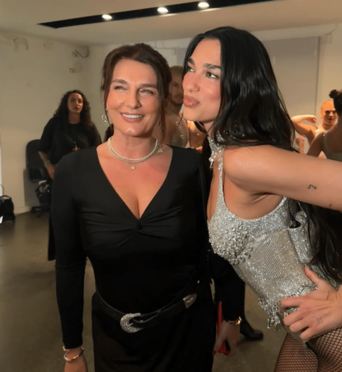 Dua Lipa: Η φωτογραφία μαζί με τη μητέρα της και οι ευχές για τα γενέθλιά της