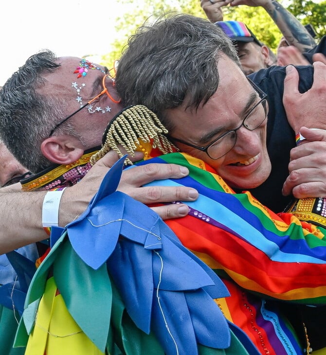 Budapest Pride: 200.000 άνθρωποι αψήφησαν την απαγόρευση Όρμπαν και παρέλασαν στους δρόμους