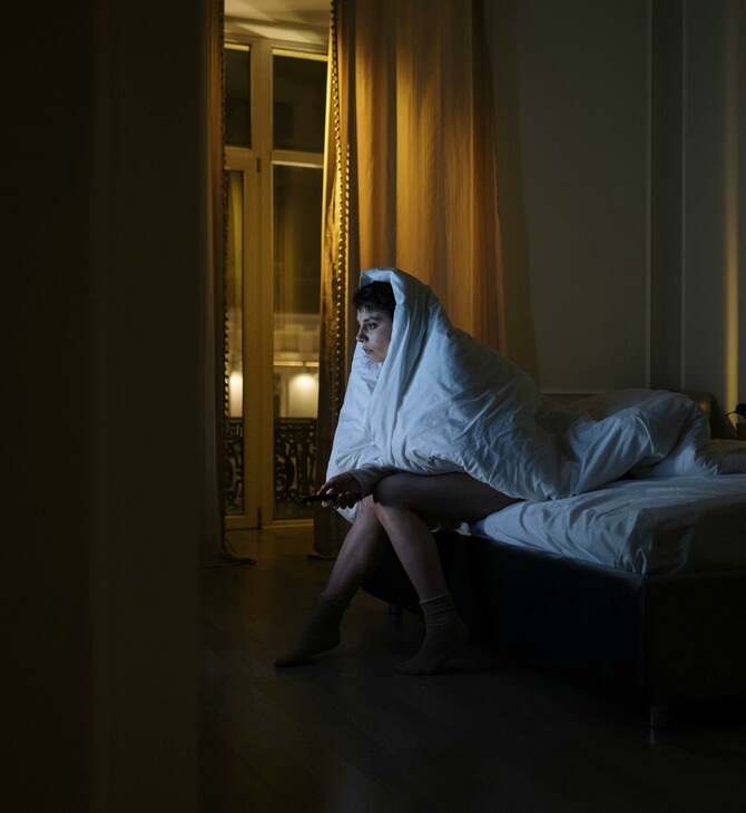 Σταματήστε να μετράτε πρόβατα... και άλλα ανούσια tips για να σας πάρει ο ύπνος