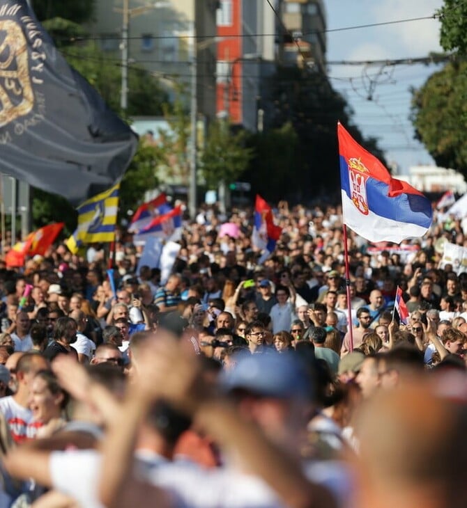 Σερβία: Μπλόκα σε όλες τις μεγάλες πόλεις ανήγγειλαν για σήμερα οι φοιτητές