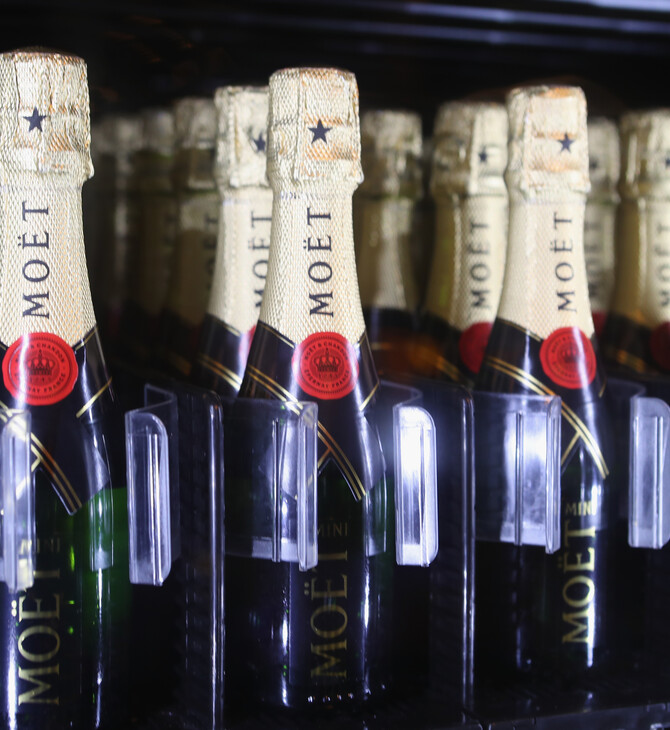 Η Moët στη δίνη εργασιακών σκανδάλων: Μοιάζει με «παλιομοδίτικη βασιλική αυλή μισογύνηδων»