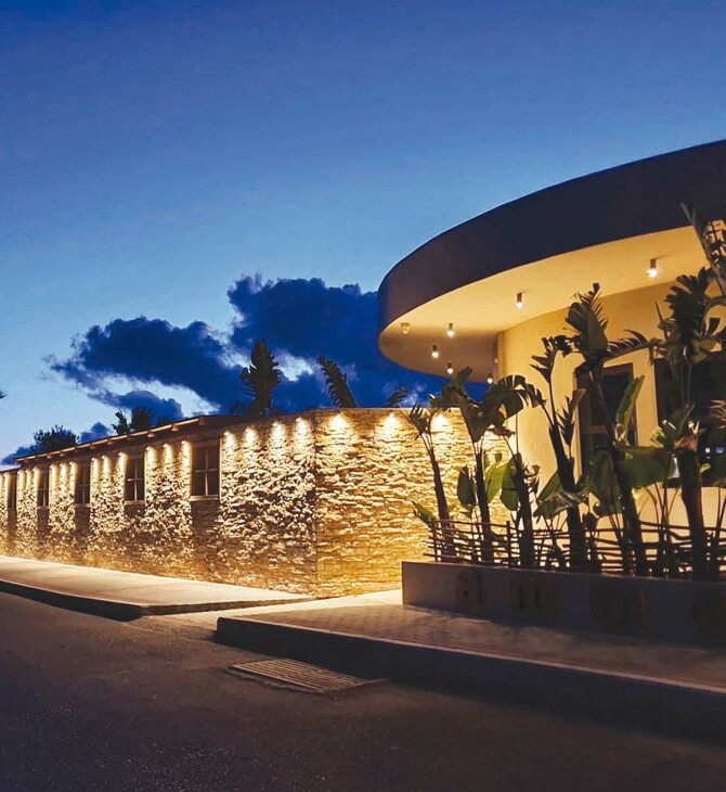 Ammos Restaurant & Bar: Η παραλία της Κυπαρισσίας χτυπάει στους ρυθμούς της all-day διασκέδασης