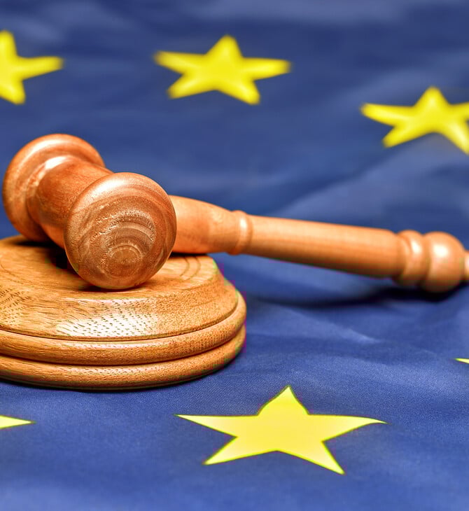 Η Κομισιόν μπλοκάρει κονδύλια σε κυβερνήσεις που υπονομεύουν τη δημοκρατία