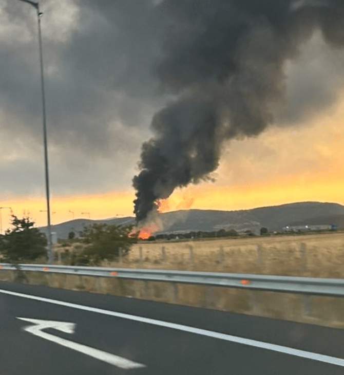 Φωτιά στην Αλεξανδρούπολη: Μαίνεται η πυρκαγιά στο εργοστάσιο ανακύκλωσης 