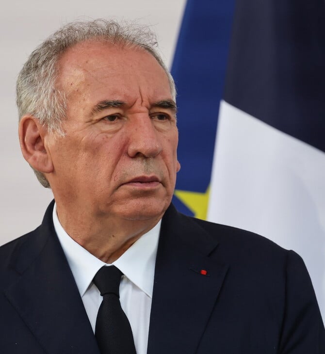 Γαλλία: Κατάργηση αργιών και «πάγωμα» δημοσίων δαπανών - Οι προτάσεις Μπαϊρού για να μειωθεί το έλλειμμα