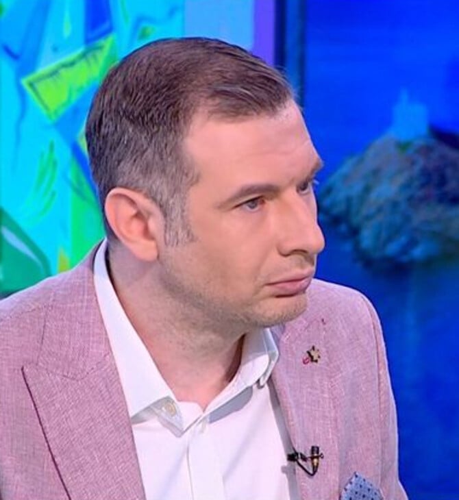 Δημήτρης Μαρέδης: «Με την κυρία Μακρή 25 χρόνια είχαμε φιλική σχέση, την είχα σαν μάνα μου»