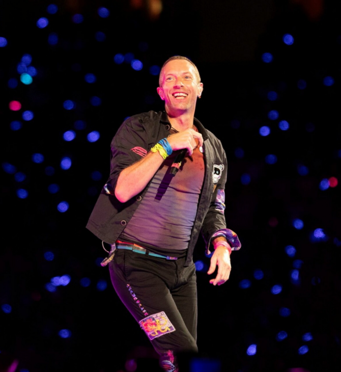 Coldplay: Η αναφορά του Κρις Μάρτιν στο viral βίντεο με το παράνομο ζευγάρι - «Θα δείξουμε κάποιους από εσάς στις κάμερες»