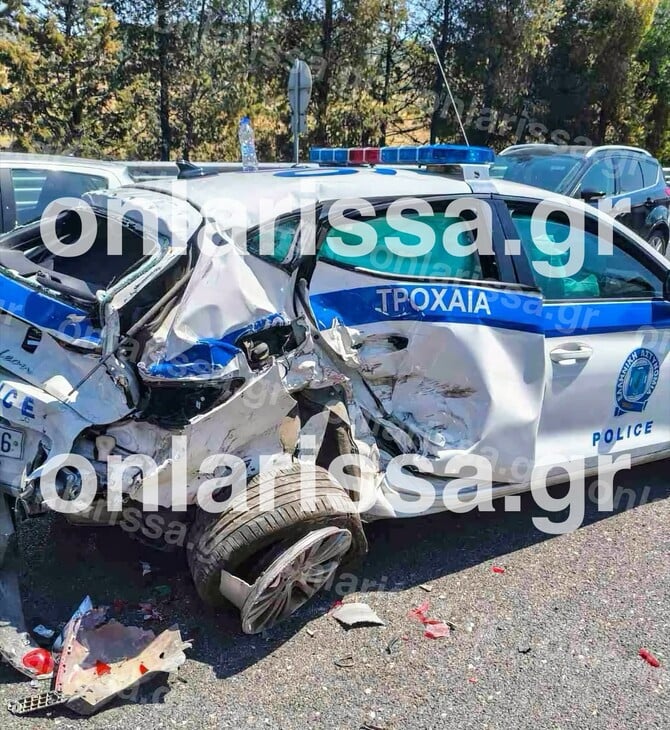 Τροχαίο στην Λάρισα: Αγροτικό όχημα έπεσε πάνω σε περιπολικό
