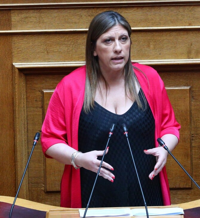 Βουλή: Λεκτικό επεισόδιο μεταξύ Κωνσταντοπούλου και Φλώρου- «Ποια λέξη είπατε;»