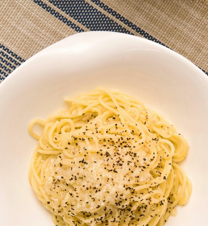 «Ε, όχι και κρέμα» στο Cacio e pepe: Οργή στην Ιταλία για τη συνταγή για ζυμαρικά της Good Food