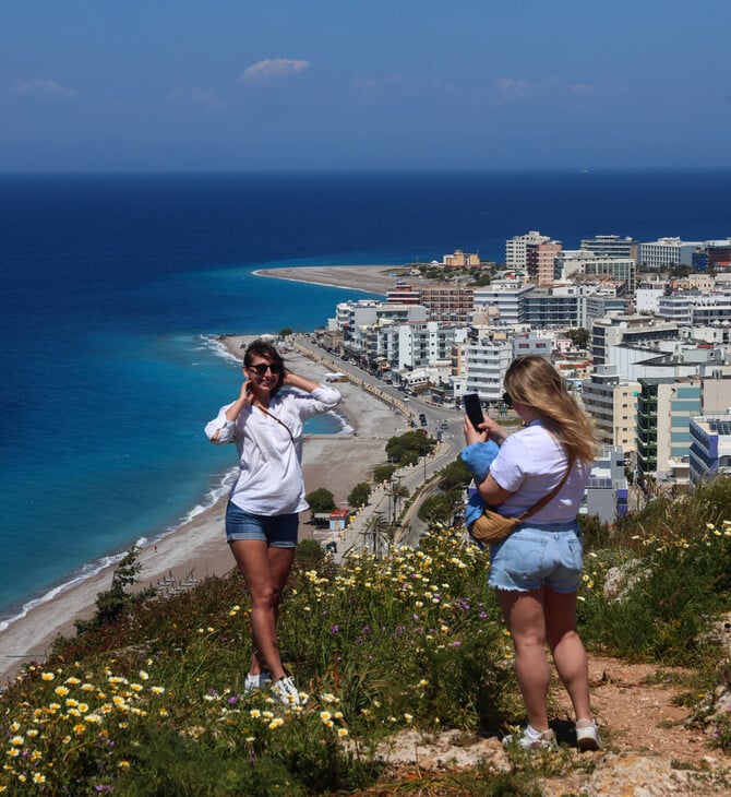 Συναγερμός για καιρικό φαινόμενο «Hot-Dry-Windy» έως την Τετάρτη – Στους 41°C αύριο η θερμοκρασία
