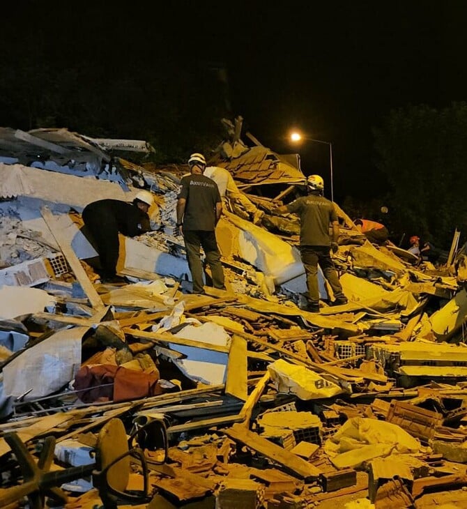 Τουρκία: Συνελήφθησαν ιδιοκτήτης και εργολάβος κτιρίου που κατέρρευσε στον σεισμό, αφήνοντας έναν νεκρό