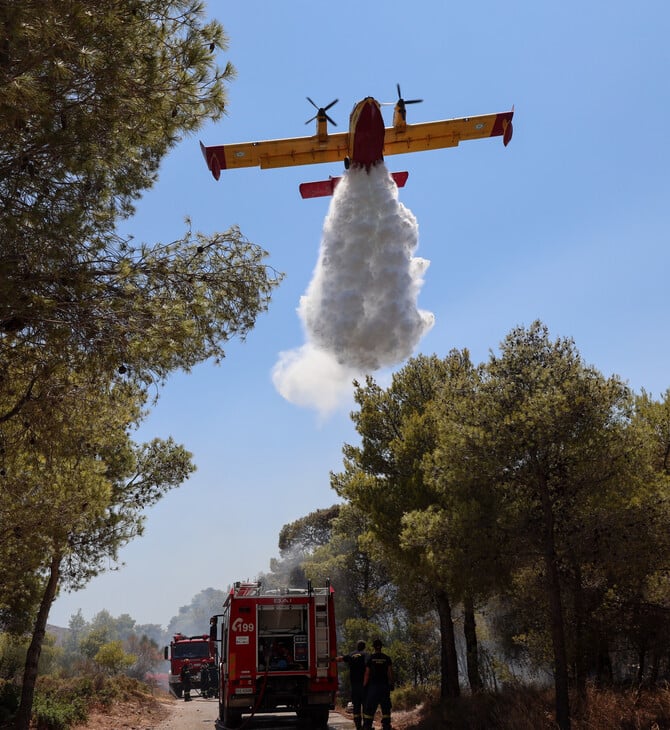 Φωτιά στην Κεφαλονιά: Νέο μέτωπο στα Φαρακλάτα - Μήνυμα του 112