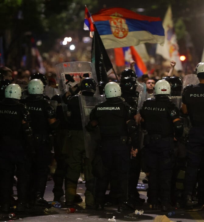 Σερβία: Επεισόδια στο Νόβι Σαντ - «Τελειώσατε», φώναζαν διαδηλωτές κατά του Βούτσιτς