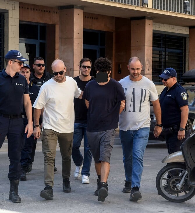 Πάτρα: Ήταν εκεί και έσβηνε τη φωτιά ως εθελοντής, υποστηρίζουν οι δικηγόροι του 25χρονου 