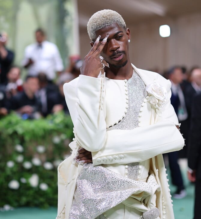 «Ο Lil Nas X στο εδώλιο για επίθεση σε αστυνομικούς αφού εθεάθη στους δρόμους του Λος Άντζελες με τα εσώρουχα