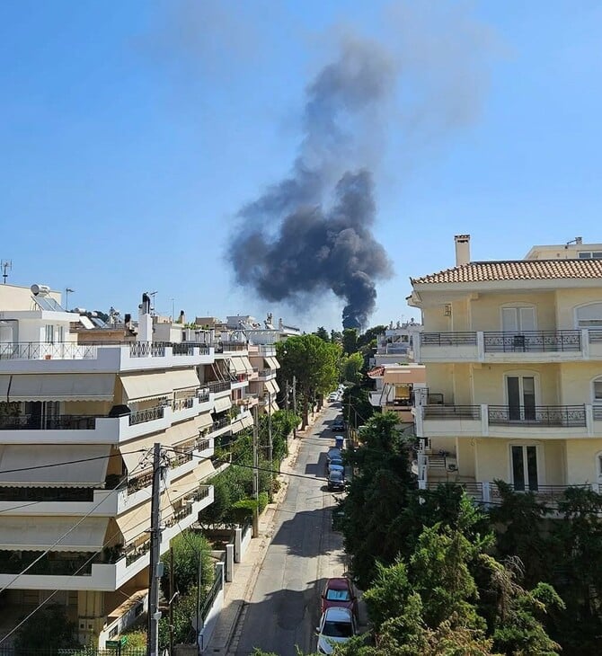 Φωτιά στη σκεπή του μουσικού σχολείου Παλλήνης