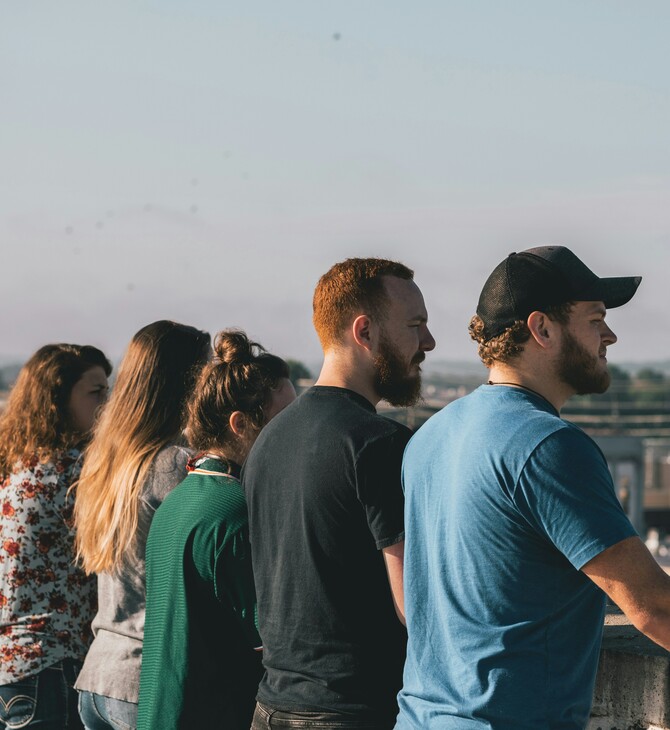 «Polycule» σαν να λέμε ερωτικό τρίγωνο, αλλά με 50 συντρόφους παραπάνω 