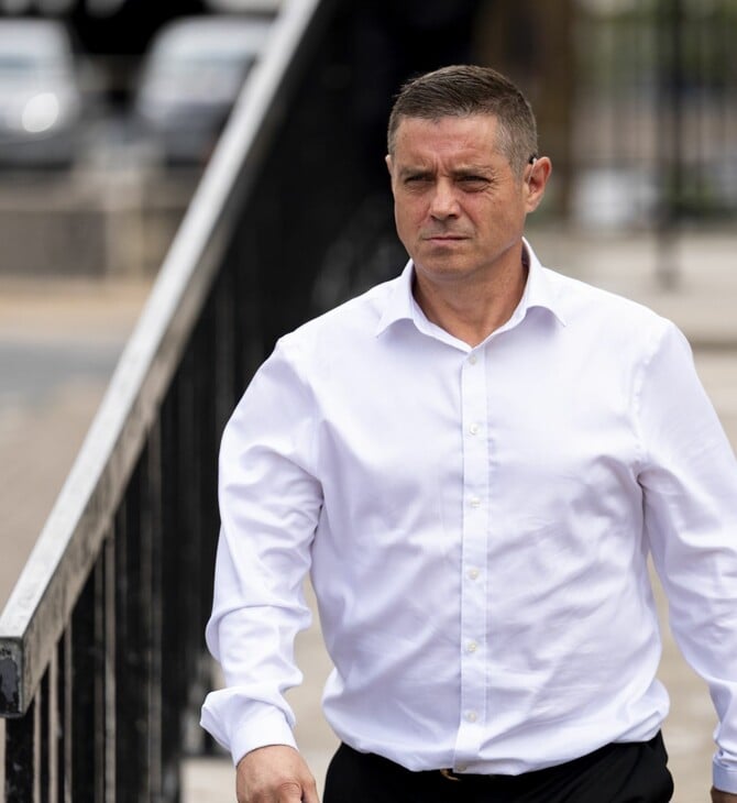 Βρετανία: Ένοχος ο ηθοποιός John Alford για σεξουαλική επίθεση σε κορίτσια 14 και 15 ετών