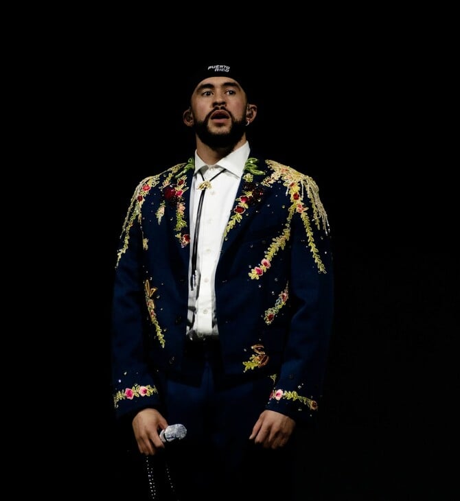 Ο Bad Bunny εξηγεί γιατί απέκλεισε τις ΗΠΑ από την παγκόσμια περιοδεία του