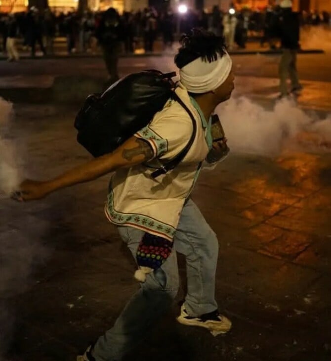Περού: Βίαιες συγκρούσεις αστυνομικών και διαδηλωτών στην πρωτεύουσα 