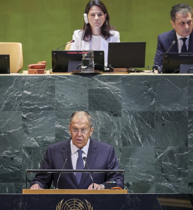 Λαβρόφ για Γερμανία: Αναβιώνει ο ναζισμός - Ίσως σκοπεύουν όπως ο Χίτλερ να υποτάξουν την Ευρώπη