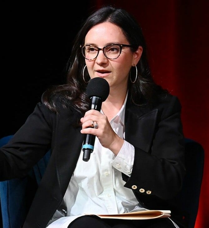 Η Paramount εξαγοράζει το CBS και τοποθετεί τη Μπάρι Γουάις στη διεύθυνση ειδήσεων