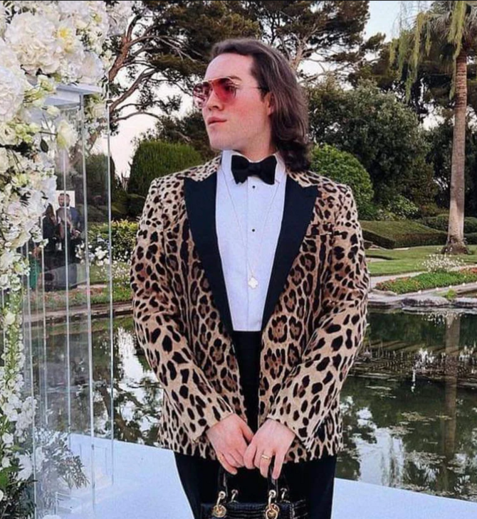 «Καρντάσιαν του Τσεσάιρ»: Παιδόφιλος-influencer καταδικάστηκε για απάτη 200.000 λιρών