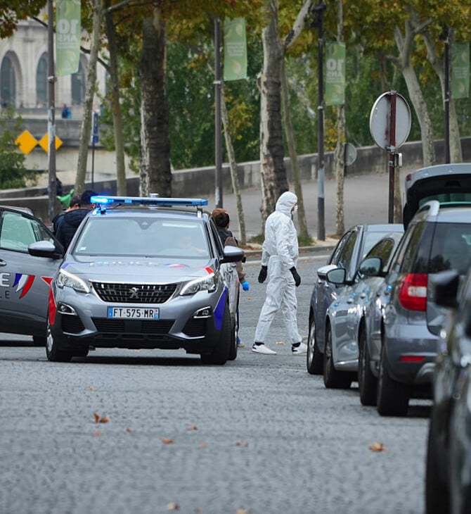 Κλοπή στο Λούβρο: Με ζημιές βρέθηκε το στέμμα της αυτοκράτειρας Ευγενίας, συζύγου του Ναπολέοντα Γ'