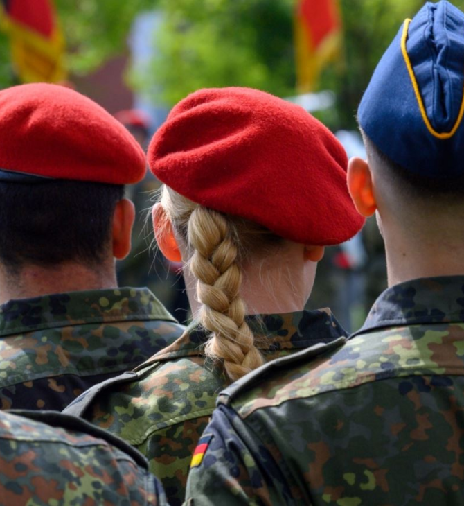 Έξι στους δέκα Γερμανούς λένε «όχι» στη στρατιωτική θητεία μέσω κλήρωσης
