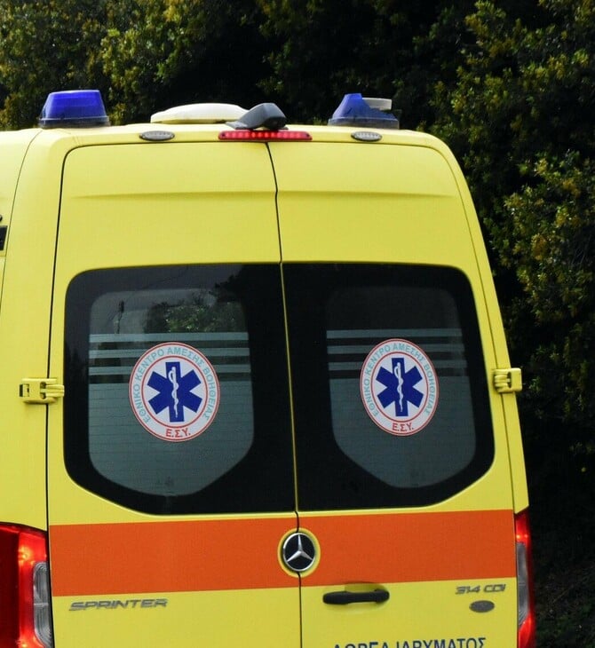 Χαλκίδα: Δεν πρόλαβε να φτάσει και γέννησε μέσα στο ΙΧ λίγα μέτρα από τo νοσοκομείο