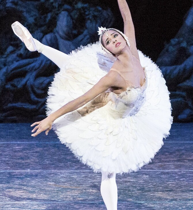 Η Μίστι Κόπλαντ η πρώτη μαύρη πρίμα μπαλαρίνα του American Ballet Theatre αποχαιρετά τη σκηνή