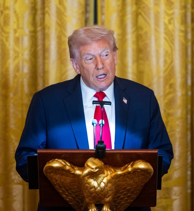 ΝΤΟΝΑΛΝΤ ΤΡΑΜΠ ΛΕΥΚΟΣ ΟΙΚΟΣ