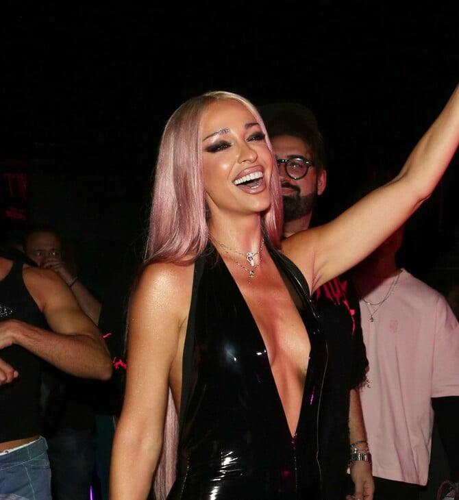 Ελένη Φουρέιρα: «Θέλω να πω ένα μπράβο στις μαμάδες που αποφασίζουν να κάτσουν σπίτι»