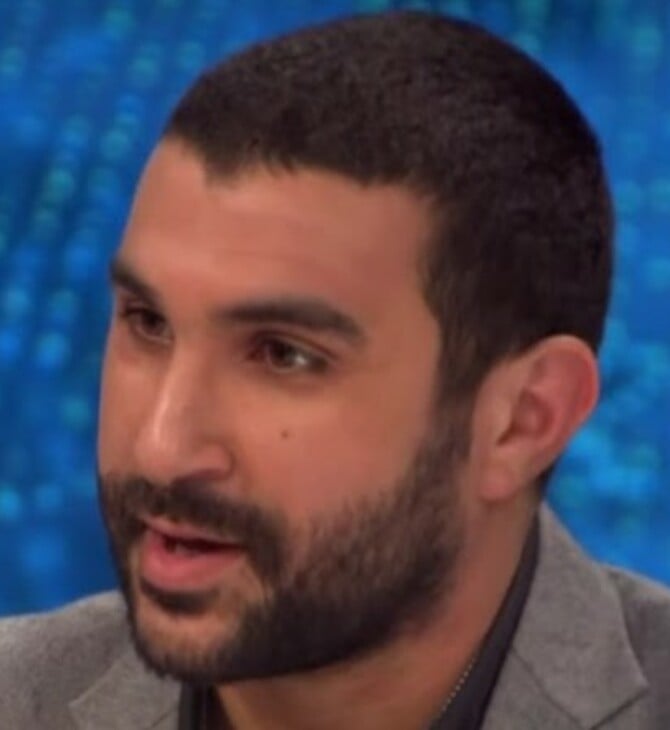 Η ICE συνέλαβε Βρετανό δημοσιογράφο λόγω δηλώσεων κατά του Ισραήλ - Θα απελαθεί