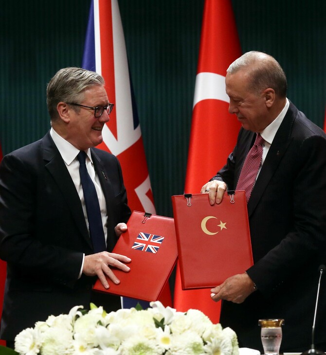 Στάρμερ και Ερντογάν υπέγραψαν συμφωνία 10,7 δισ. δολαρίων για 20 μαχητικά Eurofighter