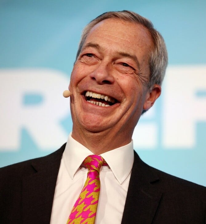 Ηνωμένο Βασίλειο: Ο Φάρατζ θα ήταν καλύτερος πρωθυπουργός από τον Στάρμερ, λένε οι ψηφοφόροι