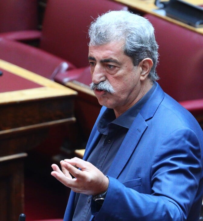 Παύλος Πολάκης για την κηδεία του Διονύση Σαββόπουλου: «Καλά κάναμε και δεν πήγαμε»