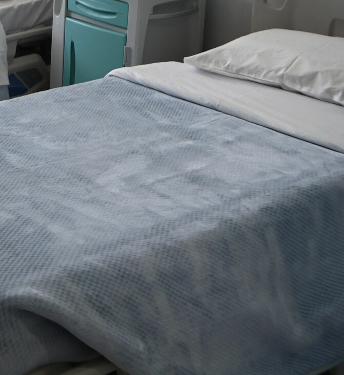 Γλυφάδα: Μάχη για τη ζωή της δίνει η 70χρονη που δέχθηκε επίθεση με πέτρα - Είναι σε καταστολή